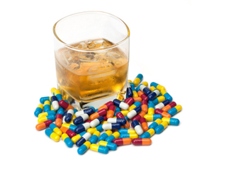 Наркотики и алкоголь — путь к раннему инсульту. Заболевание инсульт